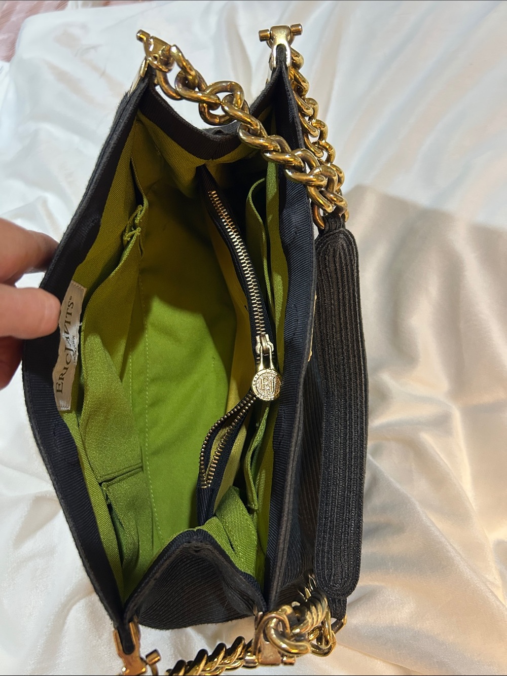 Eric Javits Black Shoulder Bag with Gold Chain Straps - Picture 12 of 13